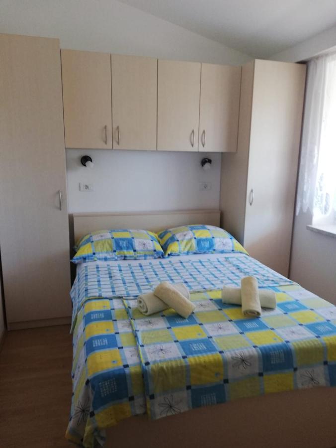 Apartments Tanja & Tina Fažana Esterno foto